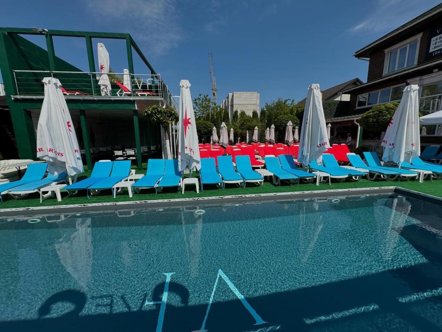 Hostal Viktoriya Family 2 Country Complex Kiev Exterior foto